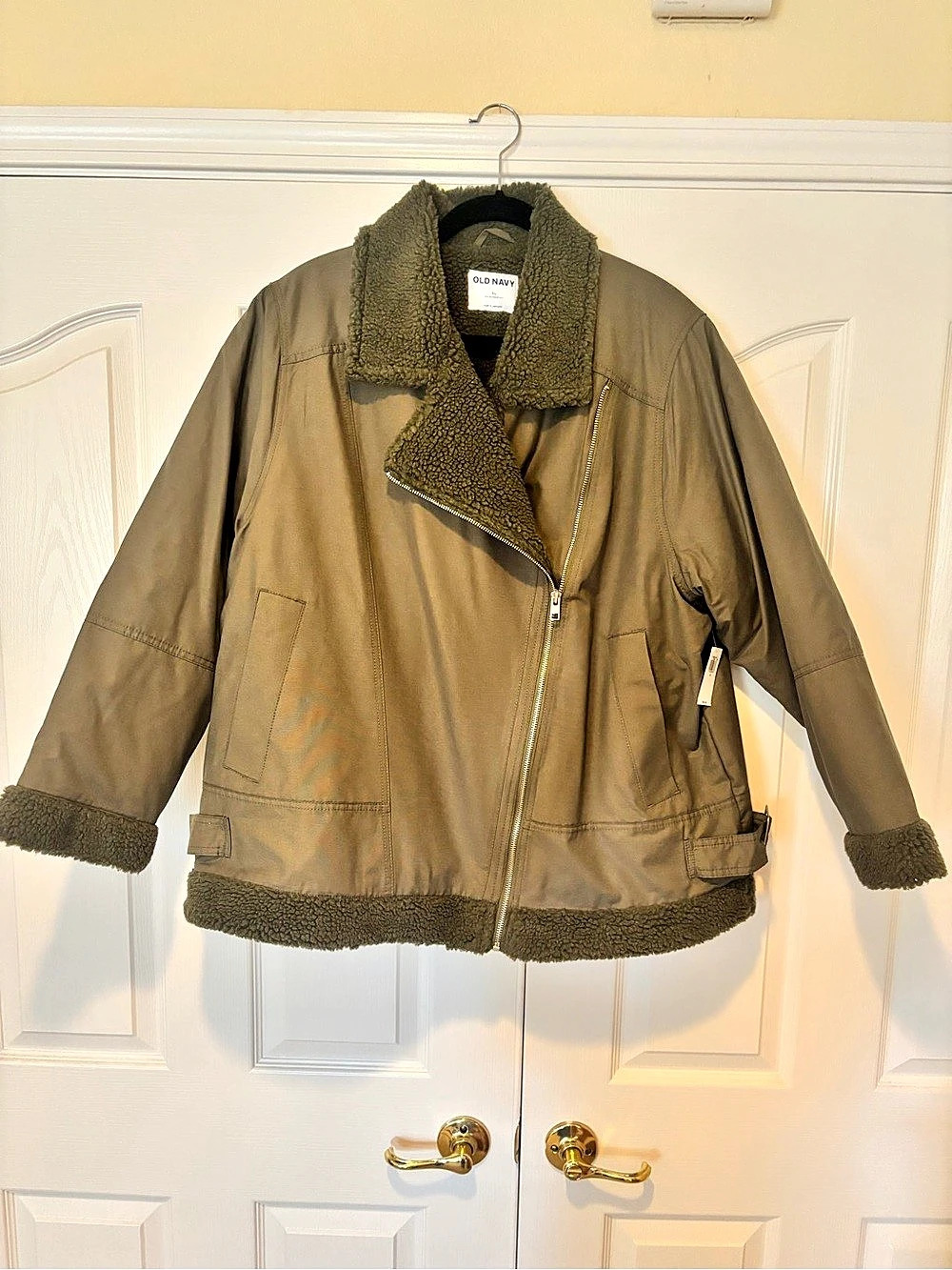 Old Navy Water-Resistant Sherpa-Lined Moto Jacket Olive XL